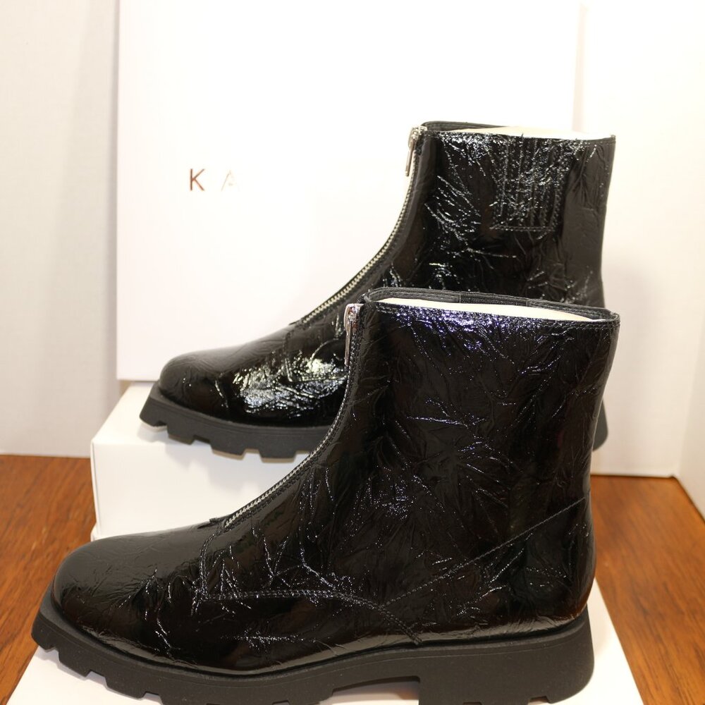 New in Box. Katy Perry THE DAARLING CombatBoot Black Wrinkle Patent Zip Lug Sole
